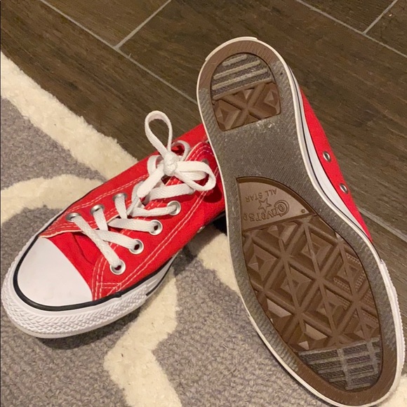 Converse - Picture 2 of 2